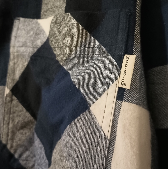 WOOLRICH Shirt, Long Sleeve Plaid Flannel Button Down, Size: XXL, 100% cotton - Picture 4 of 5